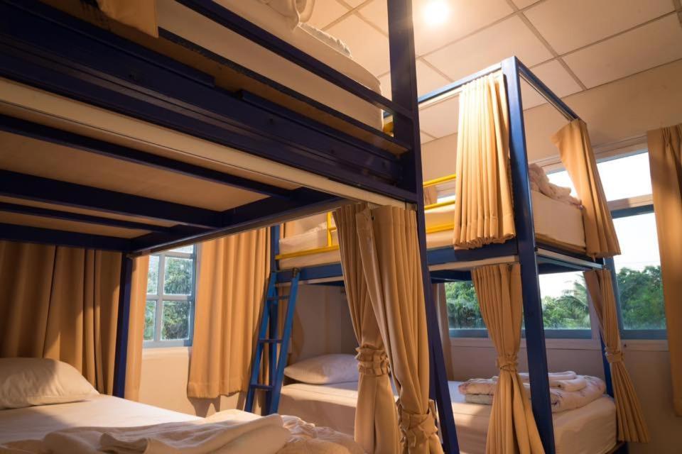 Nty Hostel Near Suvarnabhumi Airport Bangkok Bagian luar foto