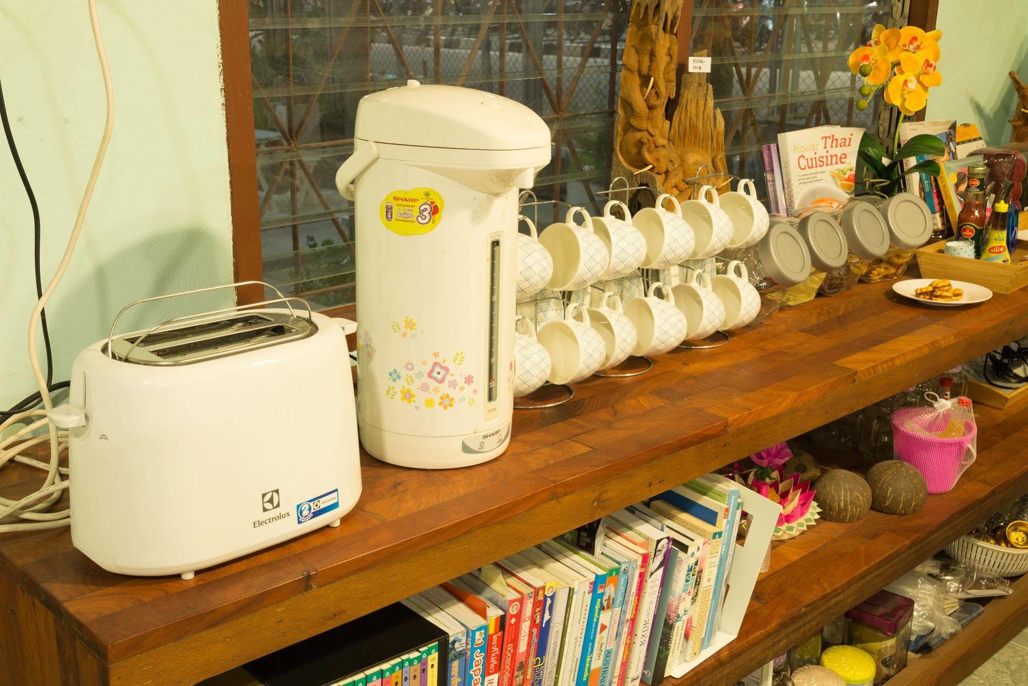 Nty Hostel Near Suvarnabhumi Airport Bangkok Bagian luar foto