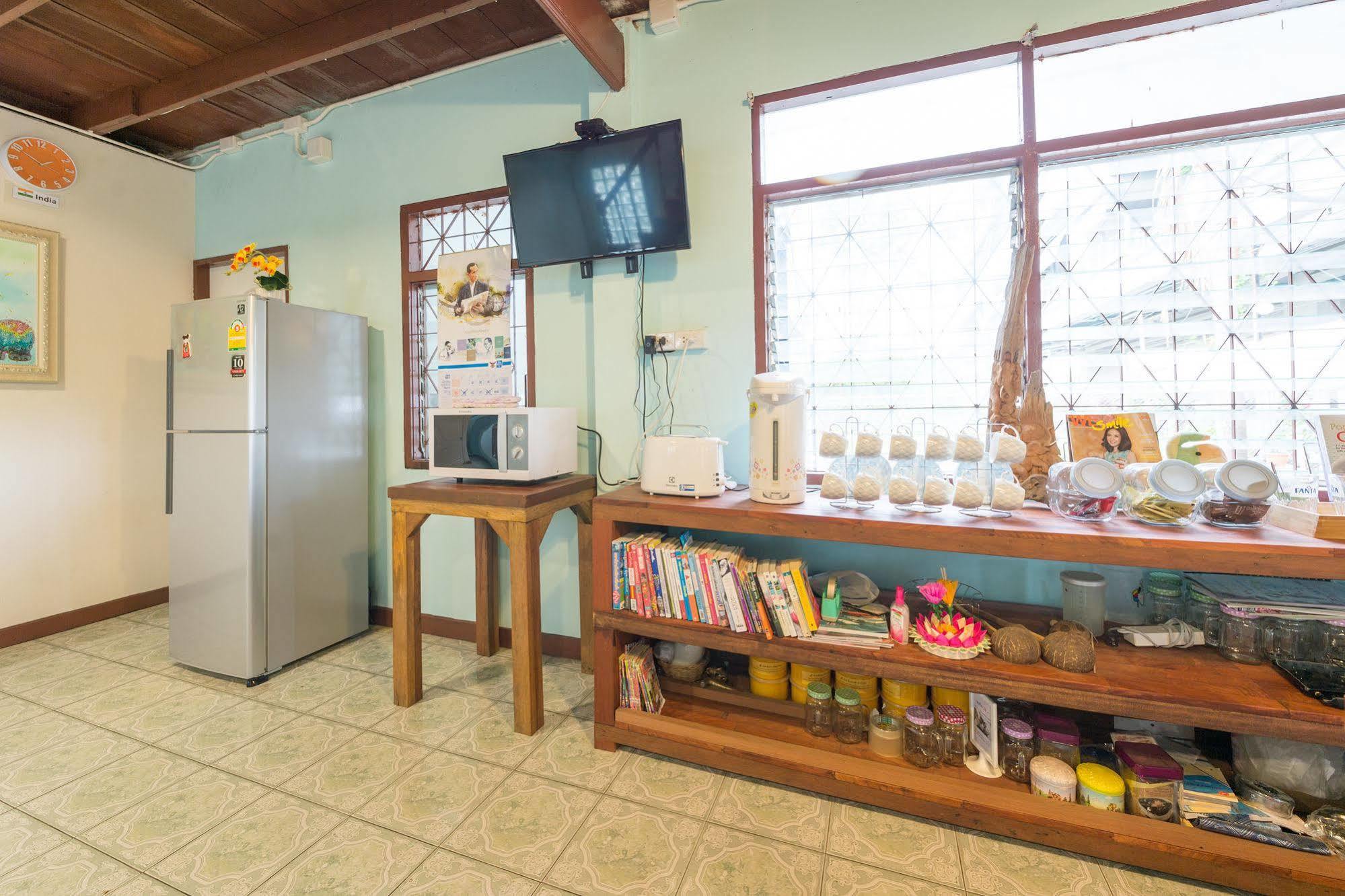 Nty Hostel Near Suvarnabhumi Airport Bangkok Bagian luar foto