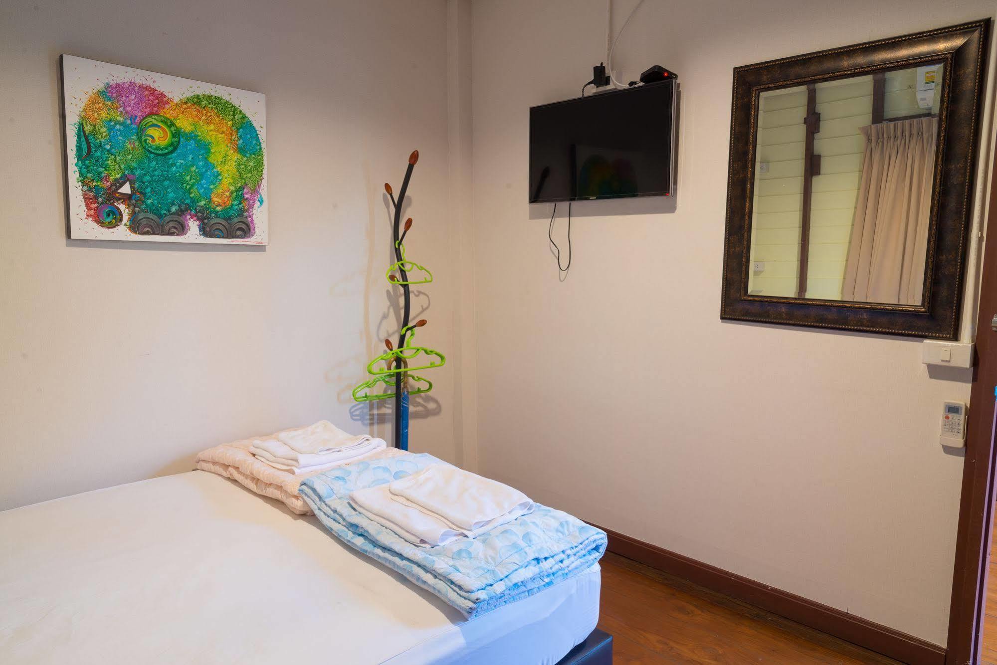 Nty Hostel Near Suvarnabhumi Airport Bangkok Bagian luar foto